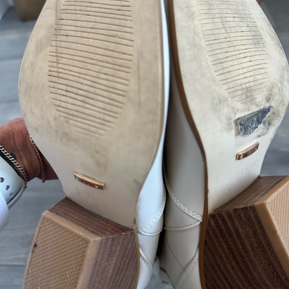 Cream Billini cowboy boots mid size. - Picture 3 of 3